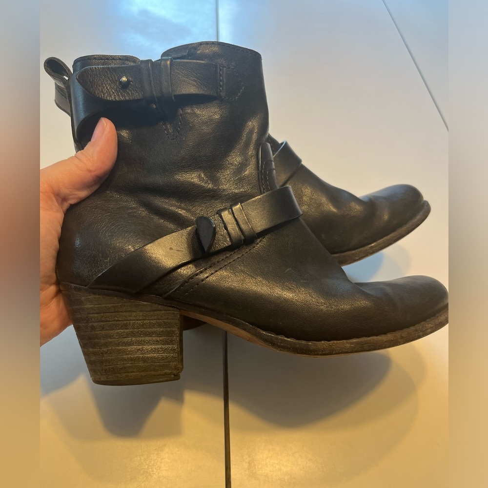 Rag & Bone Harper Black Leather Moto Zip Booties Boots Size 38.5 8.5
